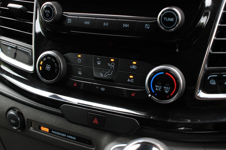 2021 Ford Transit Custom 2.0 300 EcoBlue Limited L1 H1 Euro 6 (s/s) 5dr PANEL VAN Diesel Manual