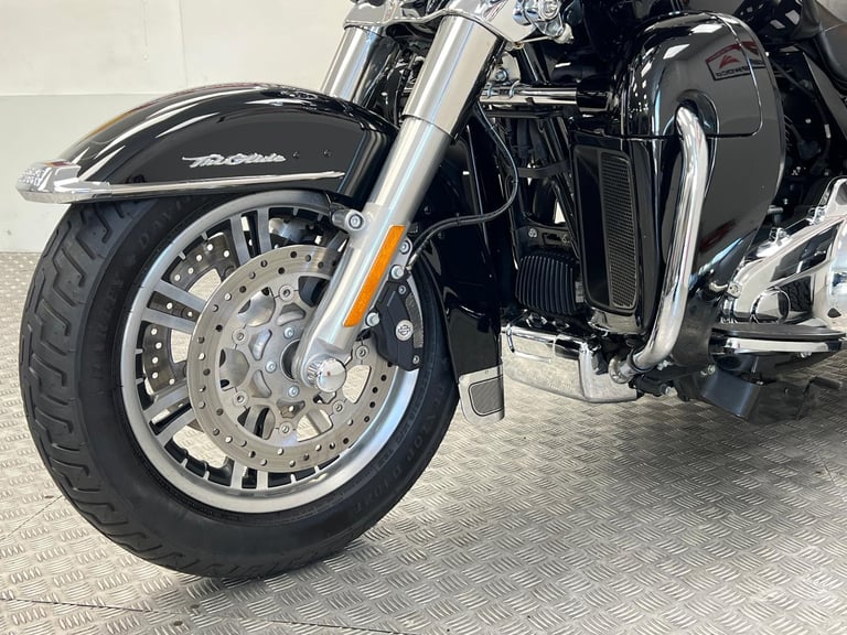 2022 Harley Davidson Tri Glide 114 Trike 8000 Miles