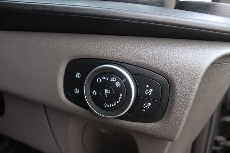 2021 Ford Transit Custom 2.0 300 EcoBlue Limited Crew Van Double Cab 5dr Diesel Manual L1 H1 Euro...