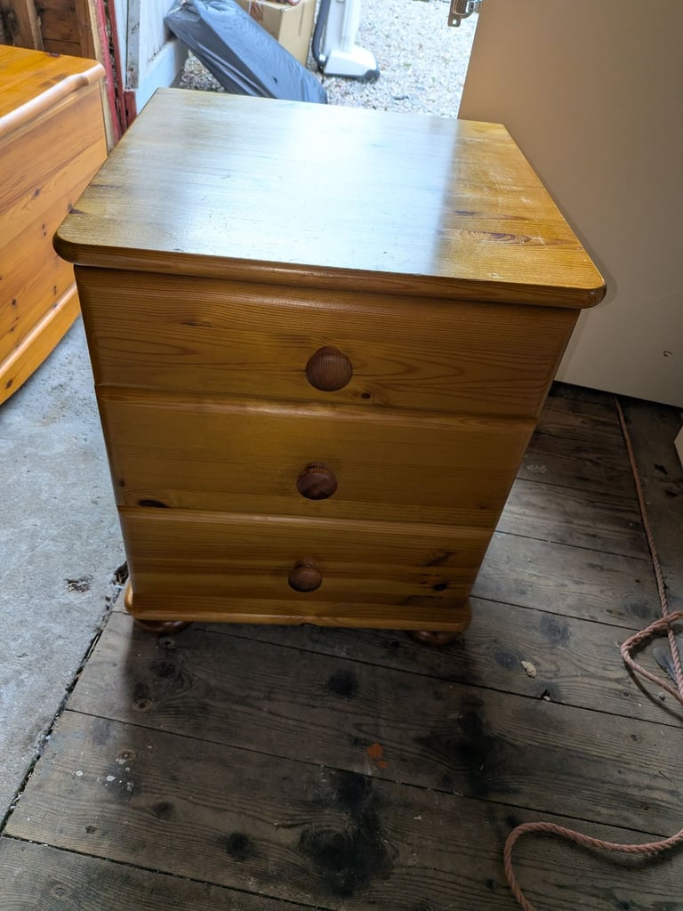 Bedroom Furniture Set