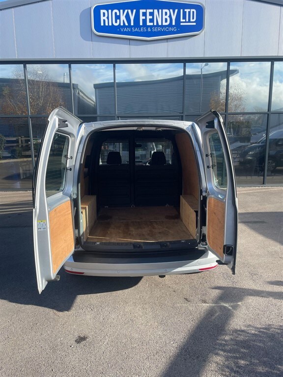 2018 Volkswagen Caddy 2.0 TDI C20 BlueMotion Tech Highline SWB Euro 6 (s/s) 5dr Panel Van Diesel ...