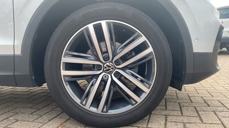 2022 Volkswagen Tiguan 1.5 TSI 150 Elegance 5dr DSG Petrol Estate Estate Petrol Automatic