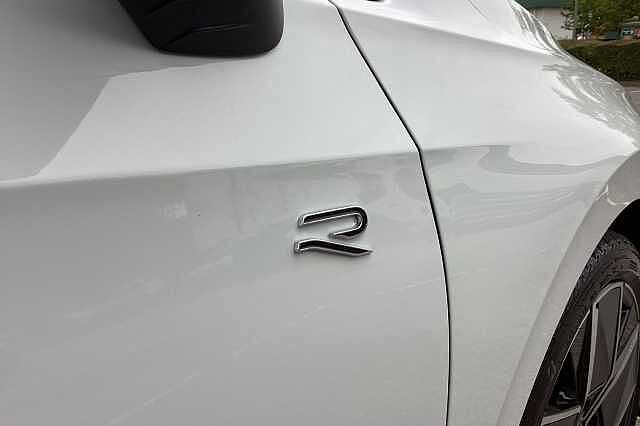2024 Volkswagen Golf 1.5 eTSI DSG 2025MY R-Line Hatchback Petrol Automatic