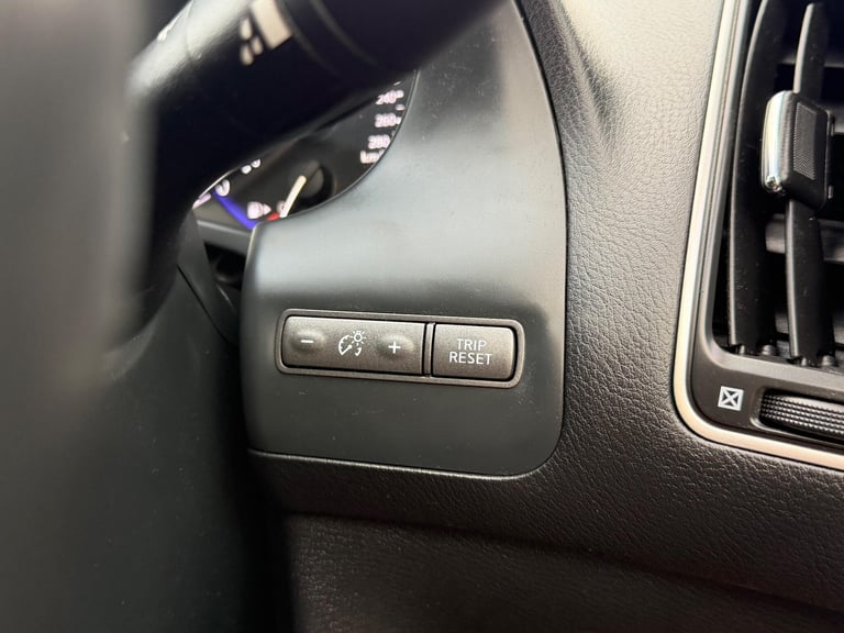 2015 Infiniti Q50 2.2d Sport Euro 5 (s/s) 4dr SALOON Diesel Manual