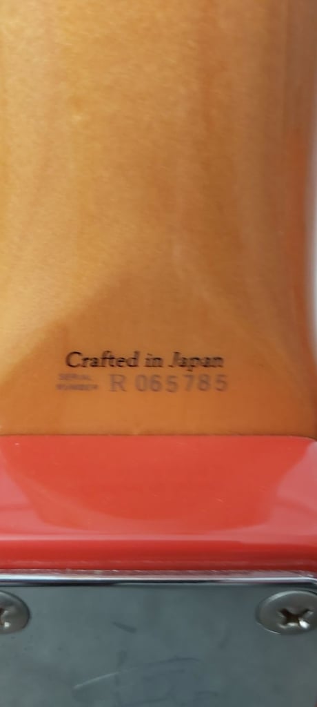 Fender Mustang guitar MOJ