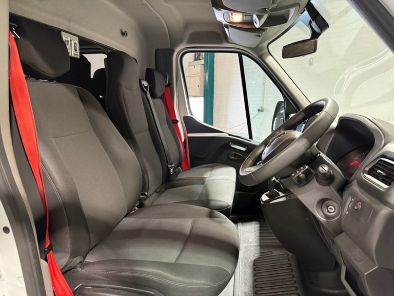 2023 72 RENAULT TRUCKS MASTER 2.3 DIESEL LUTON CURTAIN SIDE 4.2M CITILOADER TRUC