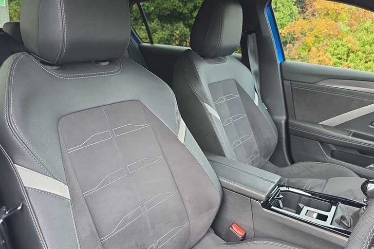 2024 Vauxhall Astra 1.2 Turbo 130 Ultimate 5dr HATCHBACK PETROL Manual