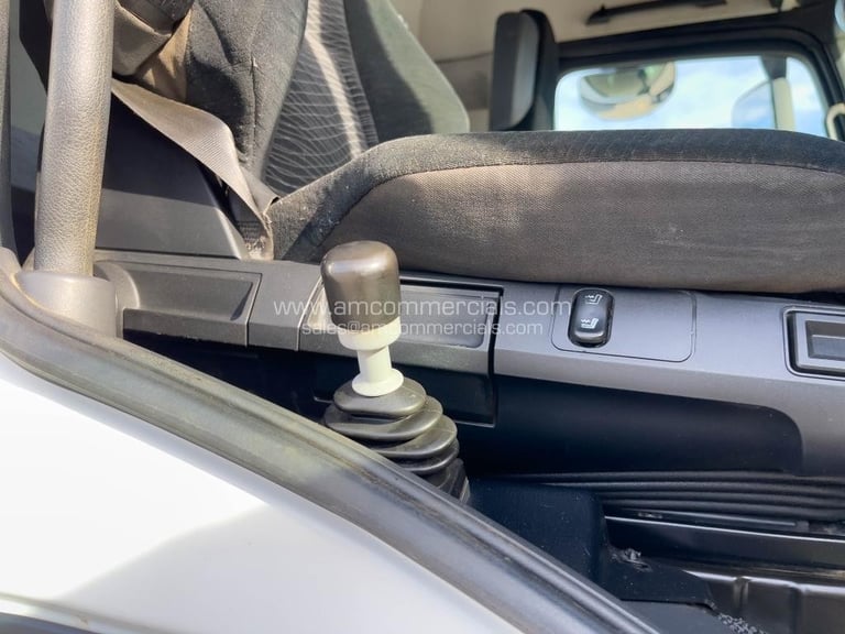 2017 (17) MERCEDES-BENZ AROCS 3240K TIPPER