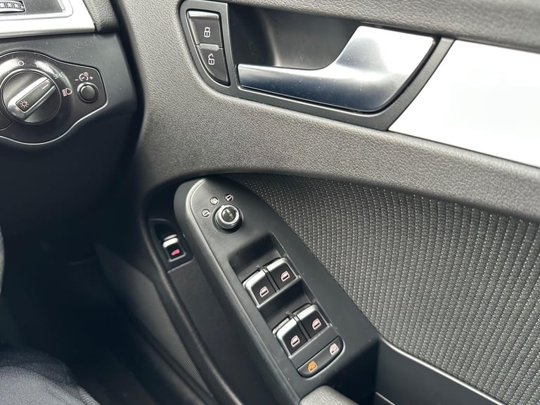 2015 Audi A4 1.8 TFSI S line Euro 6 (s/s) 4dr (Nav) SALOON Petrol Manual