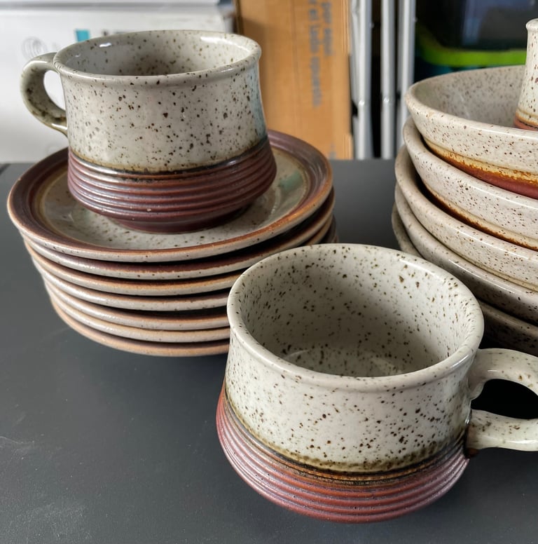 Job Lot Purbeck Pottery, Portland Design Crockery
