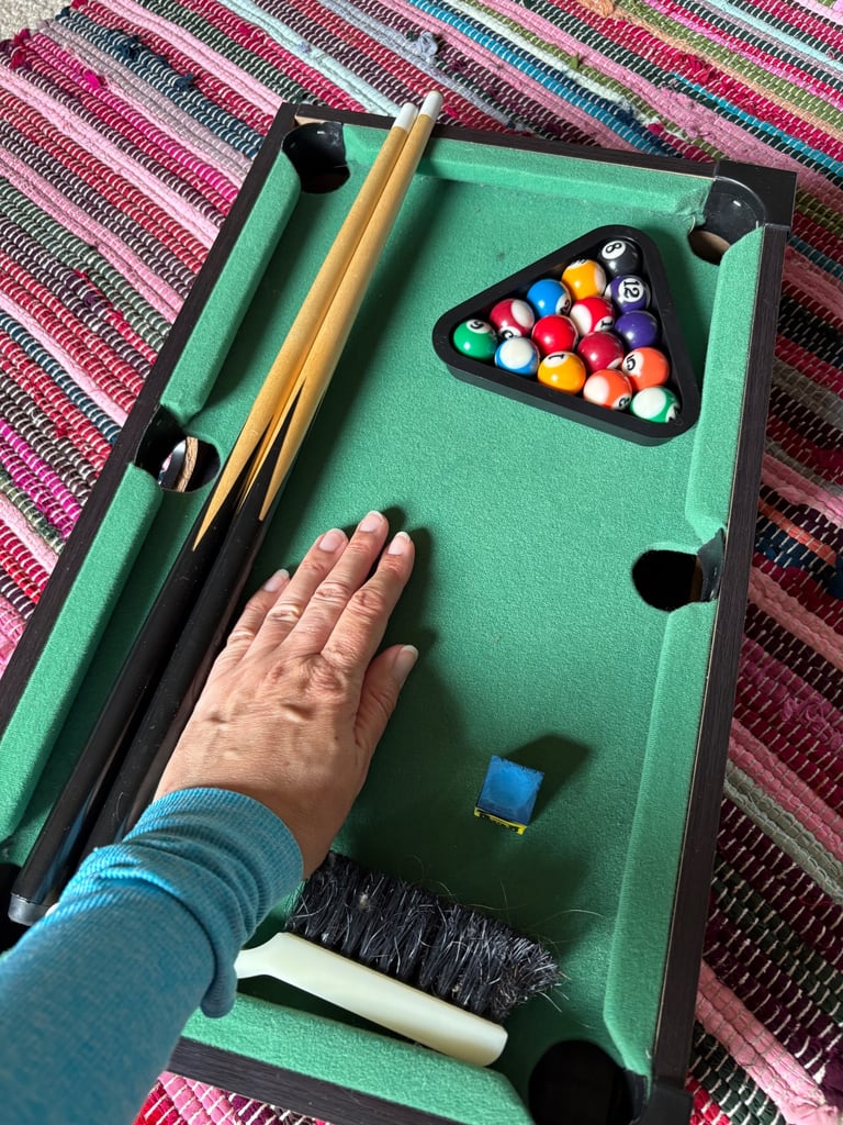 Children’s mini table top pool table 