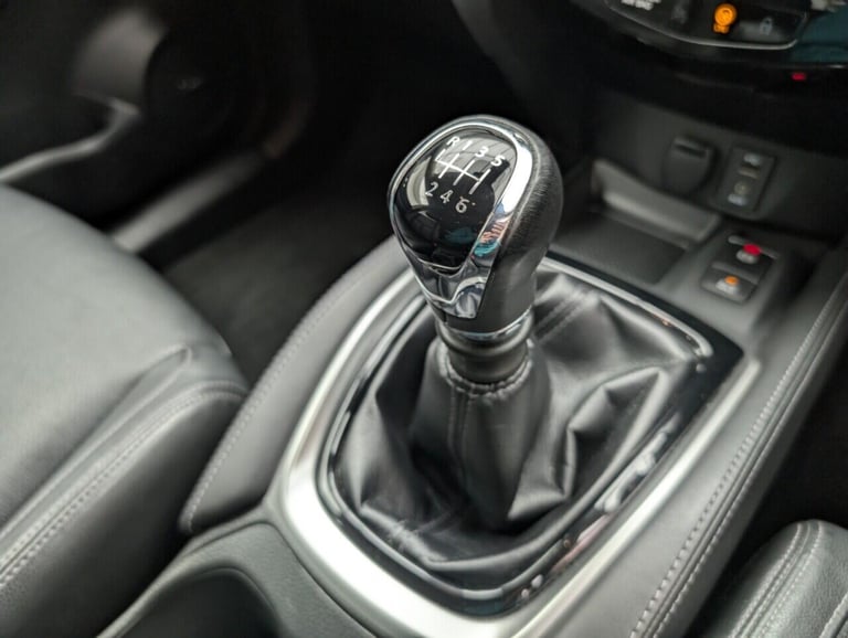 2018 Nissan X-Trail 1.6 dCi Tekna SUV 5dr Diesel Manual Euro 6 (s/s) (130 ps) - PAN ROOF + HEAT E...