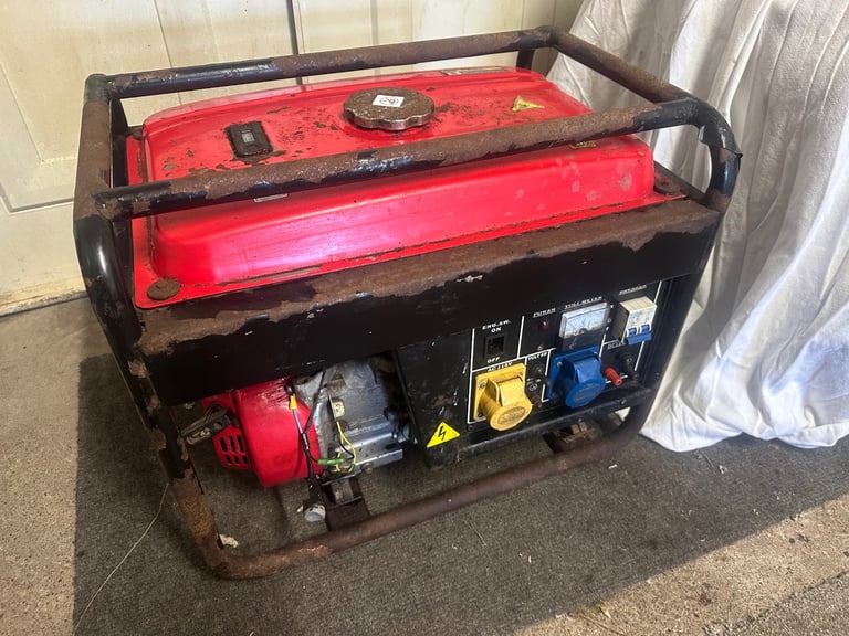 Petrol Honda generator 110v 240v 12v charger caravan camper van construction tools 