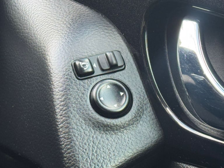 Nissan, QASHQAI, Hatchback, 2016, Manual, 1461 (cc), 5 doors