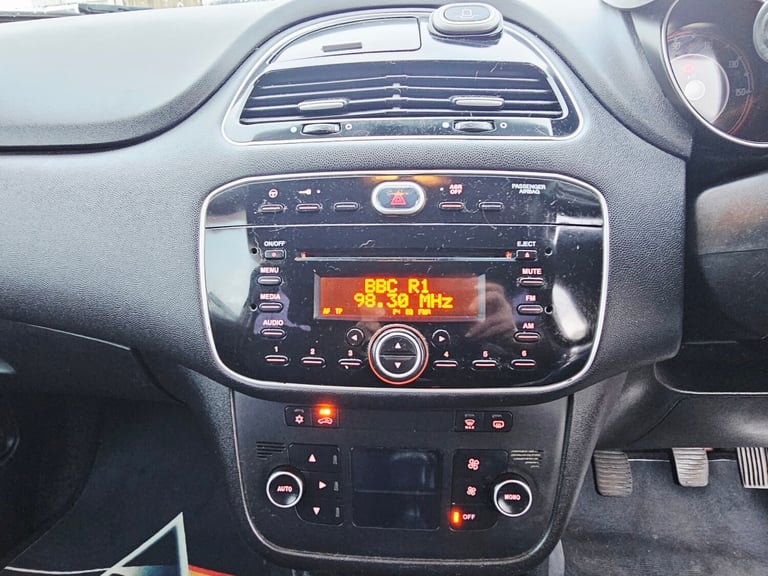 2017 Fiat Punto 1.2 Easy+ 5dr HATCHBACK Petrol Manual