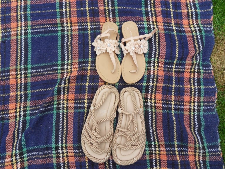 image for 2 pairs of womens / ladies sandals size 3 - £1 each