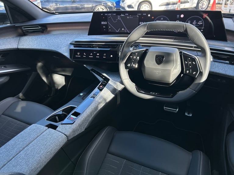 2025 Peugeot 5008 1.2 Hybrid 136 GT 5dr e-DSC6 HATCHBACK PETROL Automatic