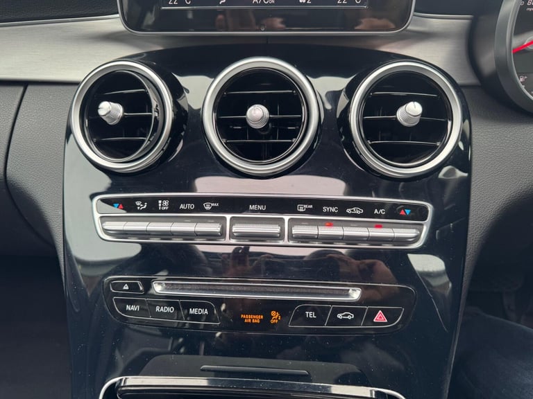2015 Mercedes-Benz C-Class 2.0 C200 Sport (Premium) 7G-Tronic+ Euro 6 (s/s) 5dr ESTATE Petrol Aut...