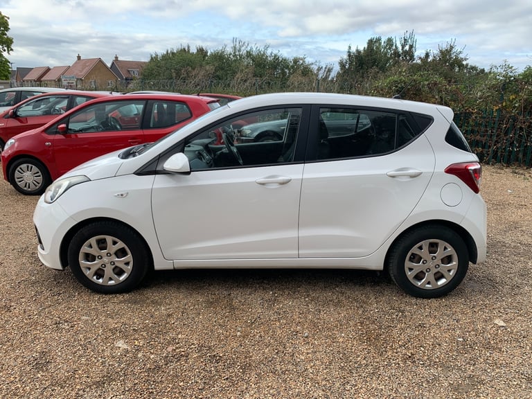 2015 Hyundai i10 1.2 SE 5dr HATCHBACK Petrol Manual