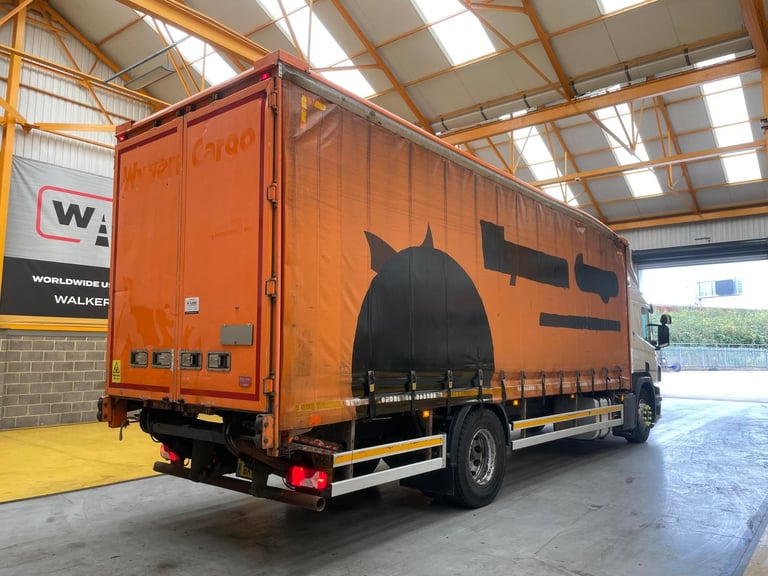 SCANIA P250 *EURO 6* 18 TONNE 4X2 CURTAINSIDER - 2014 - WU64 BKL