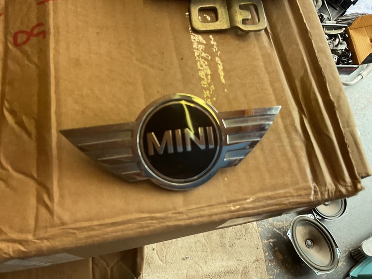 Mini Cooper D. Breaking see pictures 