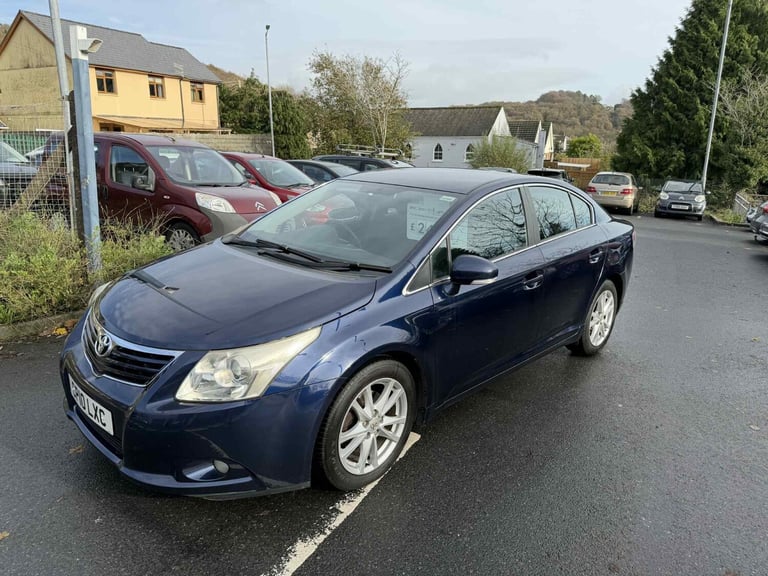 image for 2010 Toyota Avensis 2.0 D-4D TR 4dr SALOON Diesel Manual
