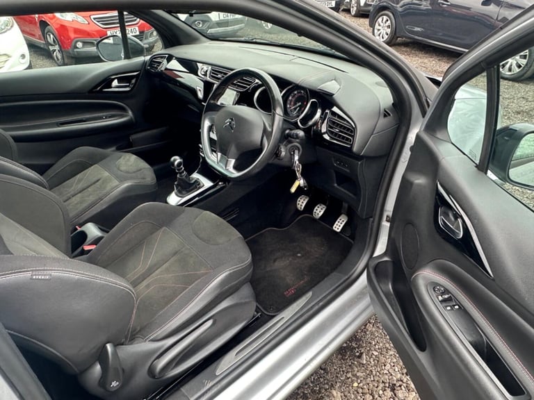 DS AUTOMOBILES DS 3 1.6 BlueHDi Performance Line 2017