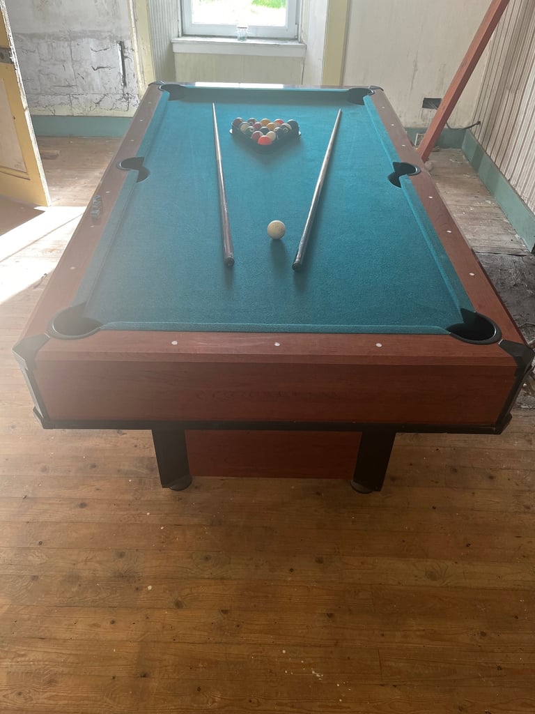image for Pool table 