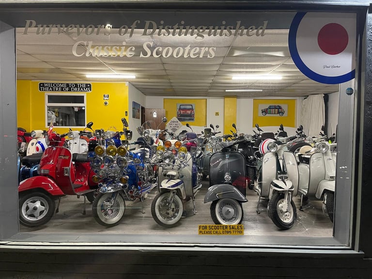 VESPA PAGGIO PX 125 number 204 Ron Daley special 