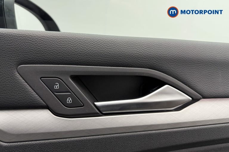 2021 Volkswagen Golf 1.5 eTSI 150 Life 5dr DSG Hatchback Petrol Automatic