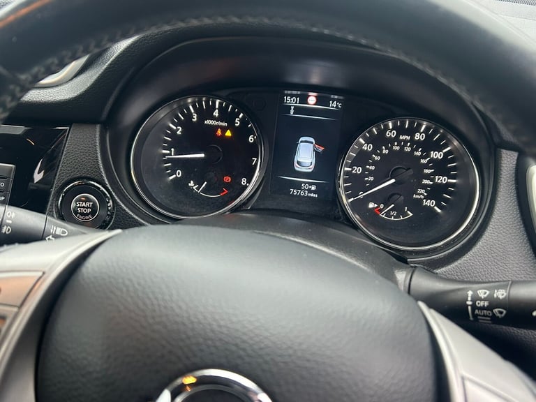 2016 Nissan Qashqai 1.2 DiG-T N-Connecta 5dr HATCHBACK Petrol Manual