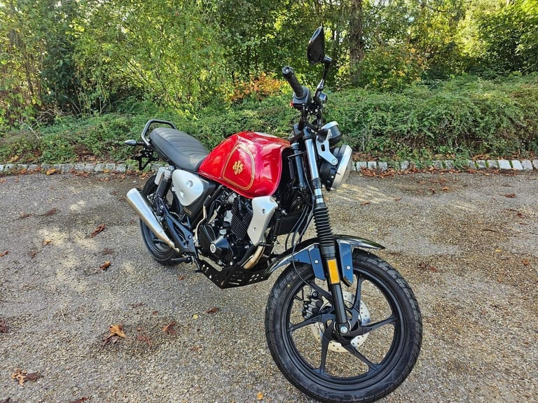 AJS BILSTON 125  2025 Petrol Manual in Red