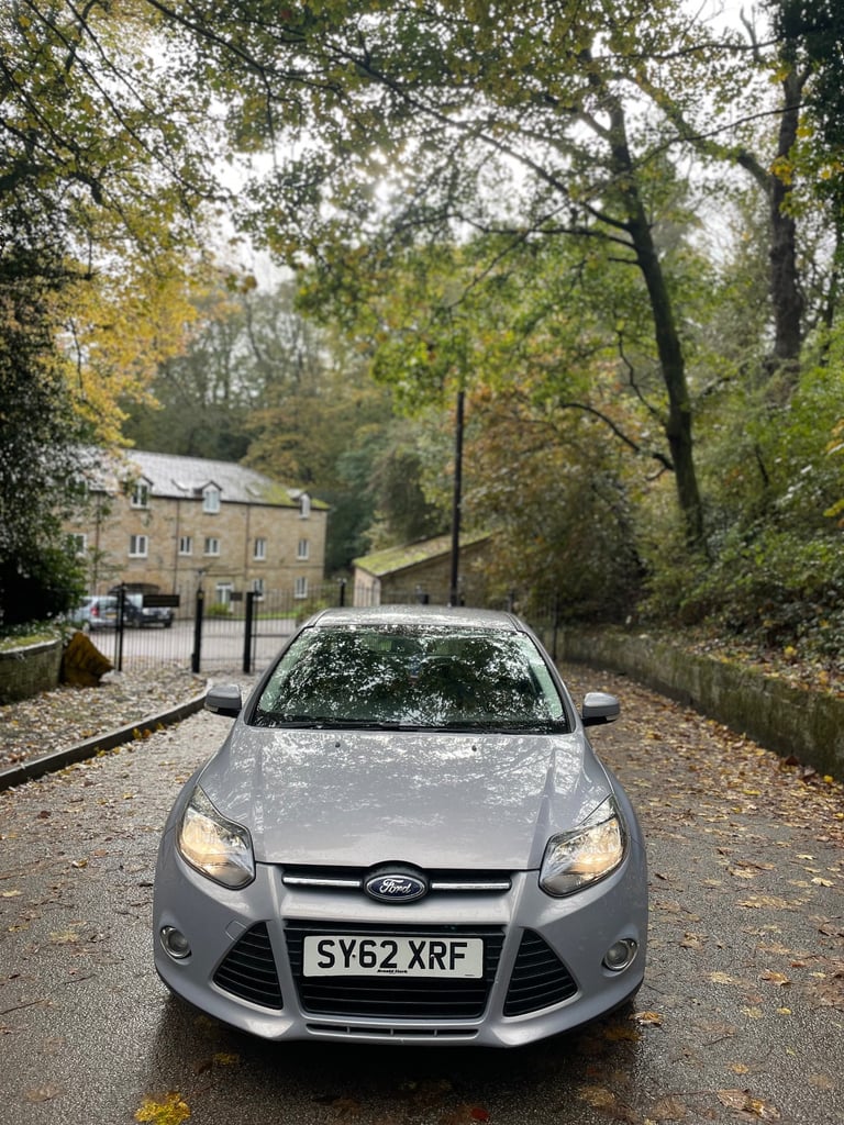 Ford, FOCUS, Hatchback, 2012, Manual, 998 (cc), 5 doors