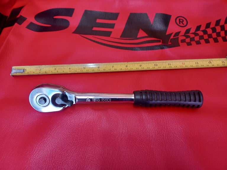 image for TENG TOOLS 1/2 INCH DRIVE REVERSIBLE RATCHET - IN GREAT LIGHTLY USED CONDITION
