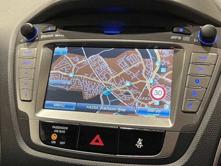 2013 Hyundai Ix35 1.7 CRDi Premium SUV 5dr Diesel Manual Euro 5 (s/s) (115 ps) Diesel Manual