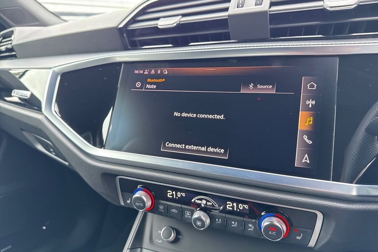 2022 Audi Q3 Black Edition 40 TFSI quattro 190 PS S tronic SUV PETROL Automatic