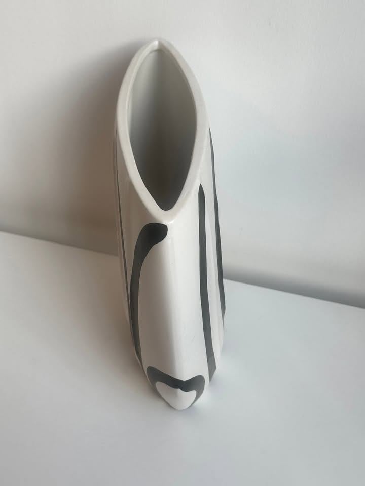 Ceramic Reed Vase – Black & White Striped Design