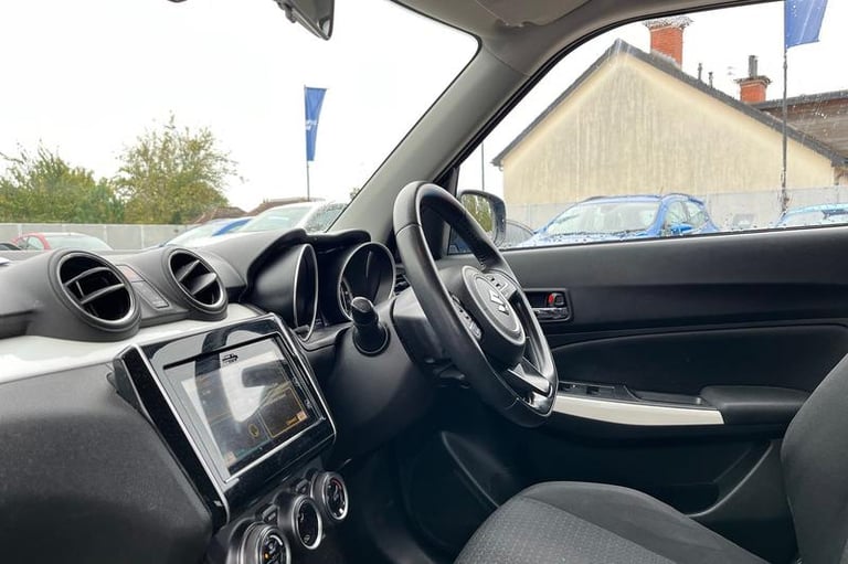 2020 Suzuki Swift 1.2 Dualjet 83 12V Hybrid SZ5 5dr- Parking Camera Manual Hatchback Petrol Manual