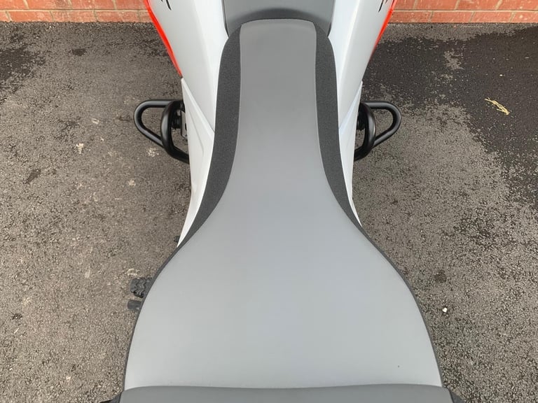 Suzuki DL 1050 V-STROM - 3652 miles - 2 YEAR WARRANTY