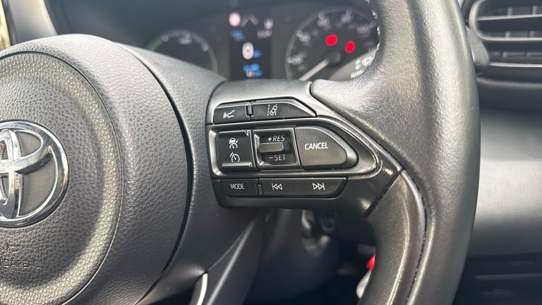 2022 Toyota Yaris 1.5 Hybrid Icon 5dr CVT HATCHBACK PETROL/ELECTRIC Automatic