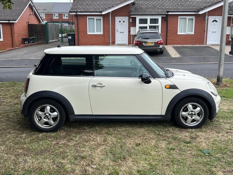 2008 MINI Hatch 1.4 One 3dr Auto HATCHBACK Petrol Automatic
