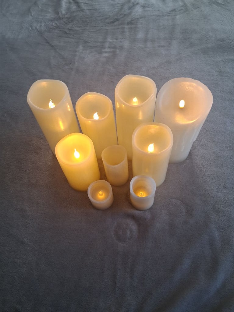 image for 10 wax battery operated candles 