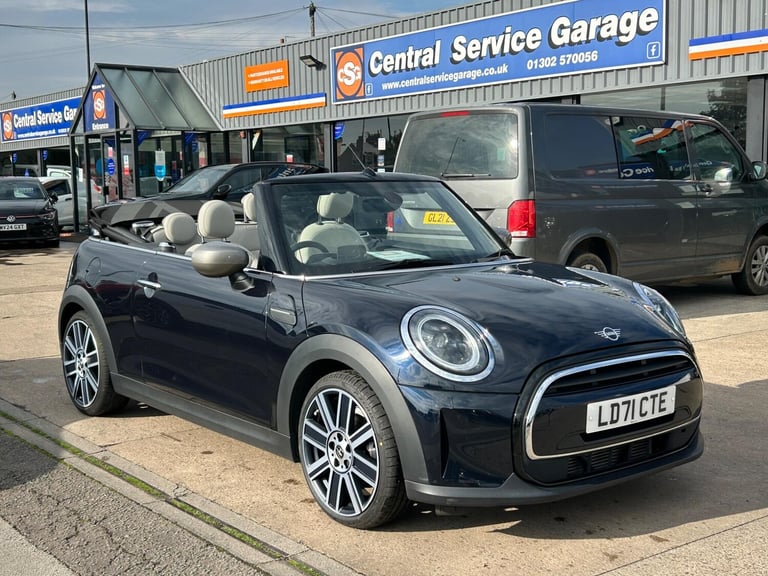 image for 2021 MINI Convertible 1.5 Cooper Exclusive Steptronic Euro 6 (s/s) 2dr CONVERTIBLE Petrol Automatic