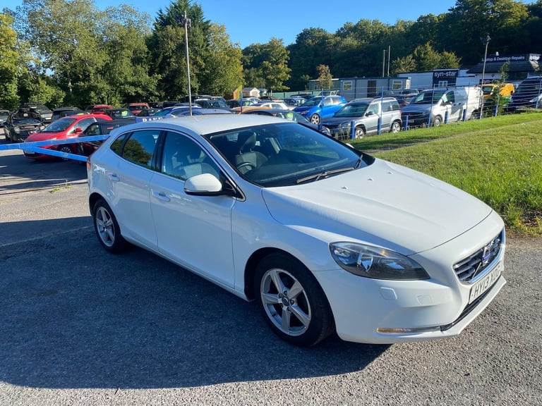 2013 Volvo V40 1.6 D2 SE Euro 5 (s/s) 5dr Diesel