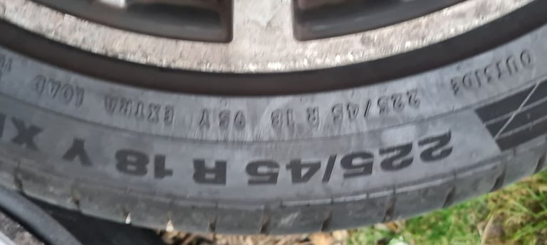 Original BMW F30 18inch alloys with Contisport RFT tyres