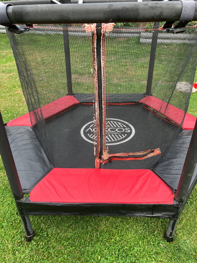 AOKCOS Trampoline for Kids 4FT Used
