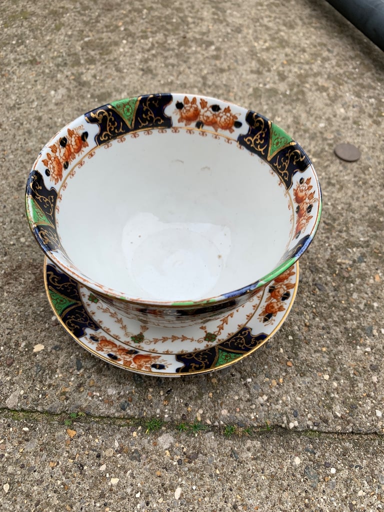 Bowl and saucer 