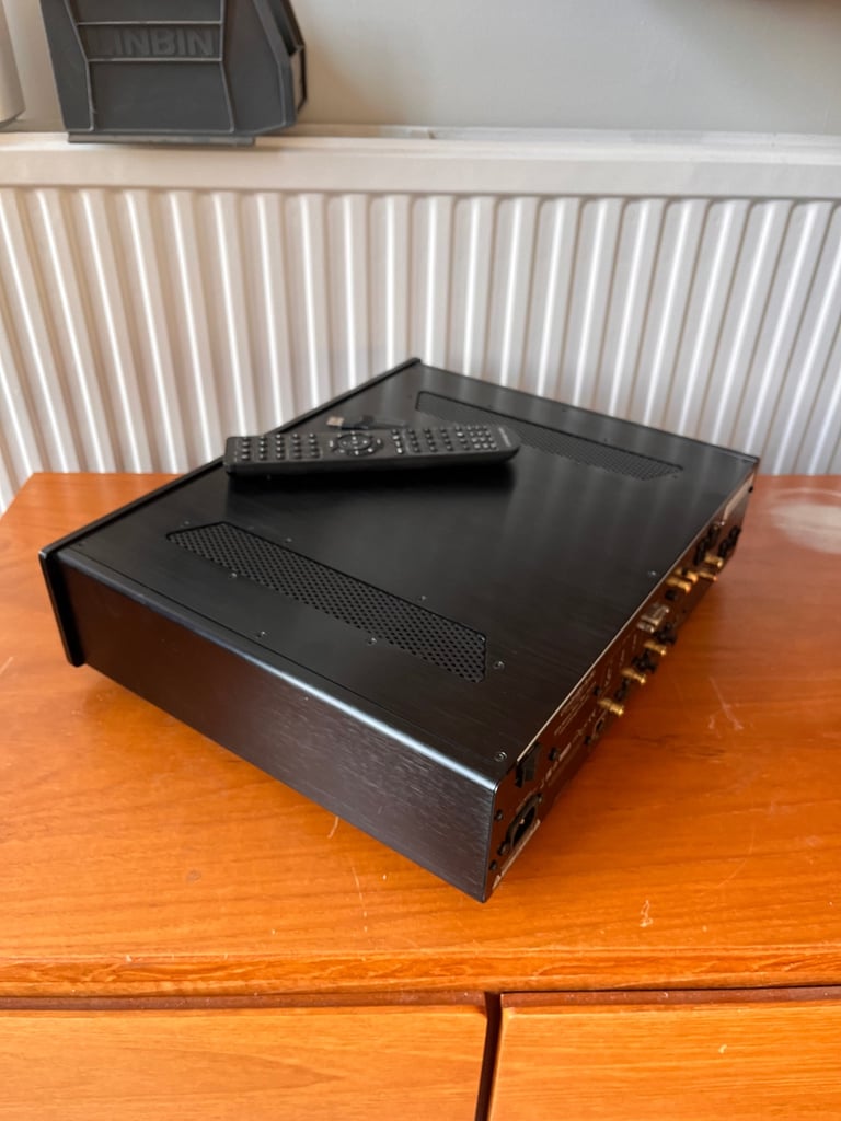 Cambridge Audio 851n Network streamer/DAC/ Preamp