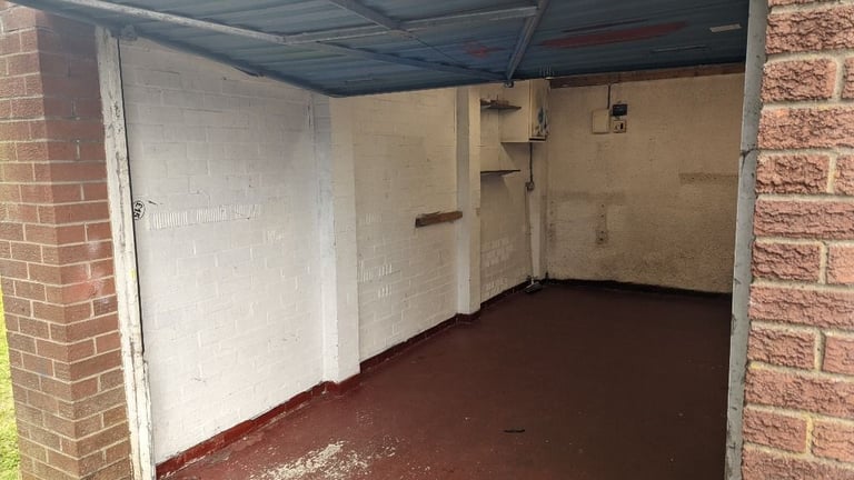 Garage for rent Forrester Park Loan