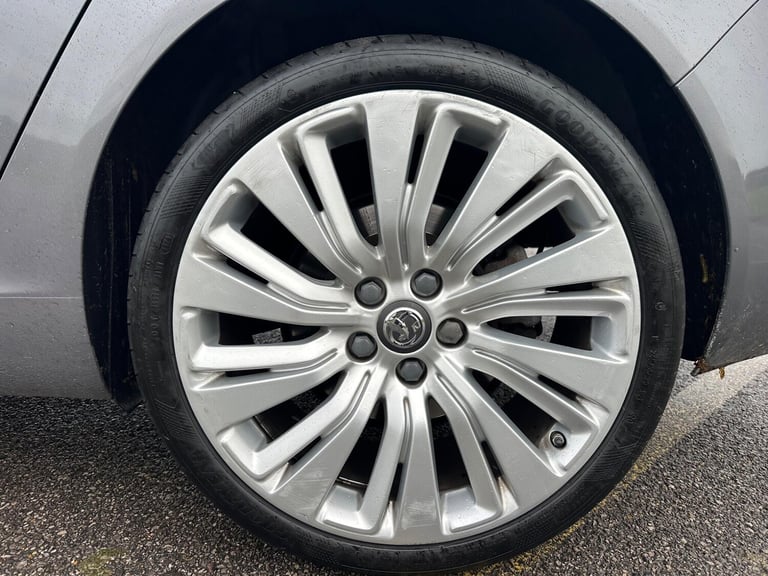 2016 Vauxhall Insignia 2.0 CDTi Elite Nav Auto Euro 6 5dr HATCHBACK Diesel Automatic